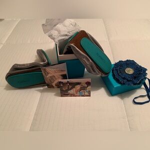 Classic Tieks in Metallic Pewter Nappa Leather.  Flats Shoes Size 10